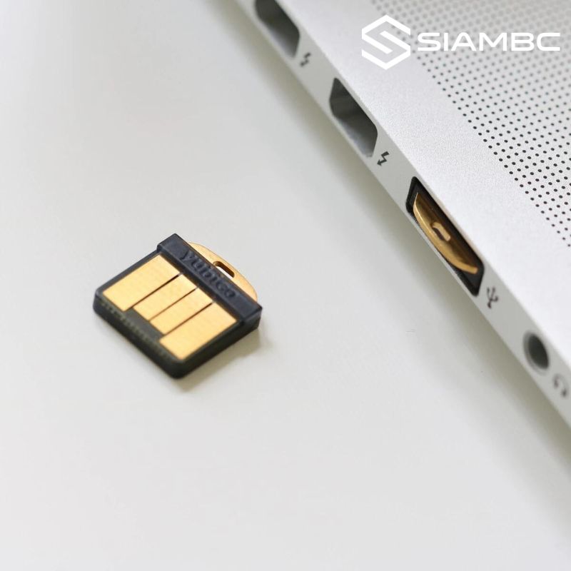 YubiKey 5 Nano – view 7